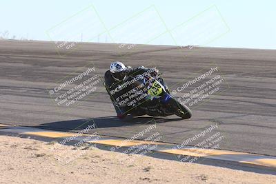 media/Nov-17-2024-CVMA (Sun) [[1fec520723]]/Race 11-Amateur Supersport Open/